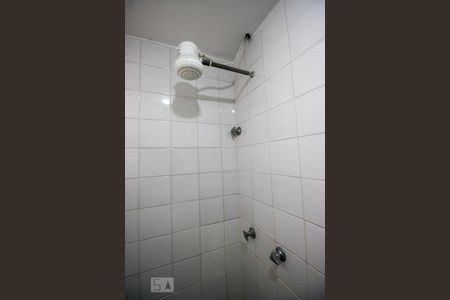 Apartamento para alugar com 91m², 2 quartos e 1 vaga Apartamento para alugar com 91m², 2 quartos e 1 vagaChuveiro - Banheiro de Serviço