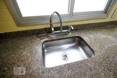 Apartamento para alugar com 91m², 2 quartos e 1 vaga Apartamento para alugar com 91m², 2 quartos e 1 vagaPia - Cozinha