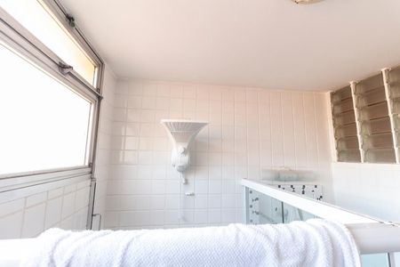 Casa para alugar com 400m², 4 quartos e 6 vagas Casa para alugar com 400m², 4 quartos e 6 vagasBanheiro