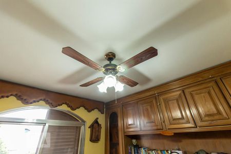 Casa para alugar com 400m², 4 quartos e 6 vagas Casa para alugar com 400m², 4 quartos e 6 vagasQuarto 3