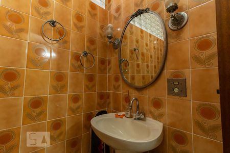 Casa para alugar com 400m², 4 quartos e 6 vagas Casa para alugar com 400m², 4 quartos e 6 vagasBanheiro