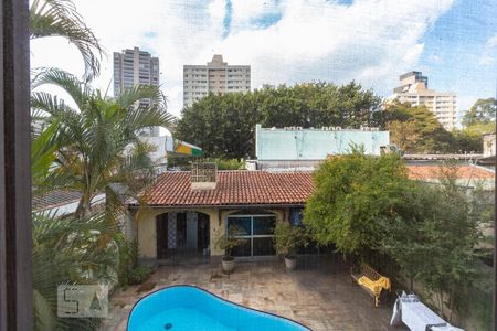 Casa para alugar com 400m², 4 quartos e 6 vagas Casa para alugar com 400m², 4 quartos e 6 vagasQuarto 1