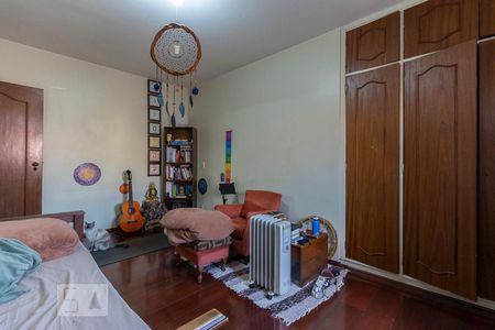 Casa para alugar com 400m², 4 quartos e 6 vagas Casa para alugar com 400m², 4 quartos e 6 vagasQuarto 2