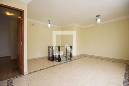 Apartamento à venda com 140m², 4 quartos e 2 vagasEscada