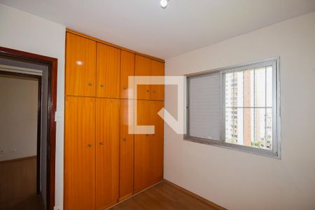 Apartamento à venda com 140m², 4 quartos e 2 vagasQuarto 2