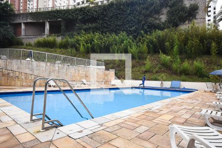 Apartamento à venda com 140m², 4 quartos e 2 vagasPiscina 1