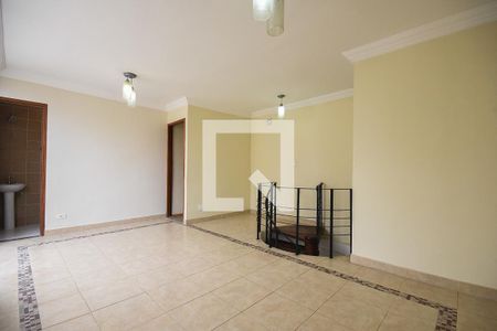 Apartamento à venda com 140m², 4 quartos e 2 vagasEscada