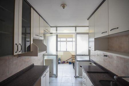 Apartamento à venda com 140m², 4 quartos e 2 vagasCozinha
