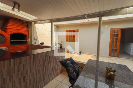 Casa à venda com 250m², 3 quartos e 2 vagasCozinha