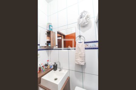 Casa à venda com 250m², 3 quartos e 2 vagasBanheiro