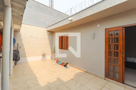 Casa à venda com 250m², 3 quartos e 2 vagasQuintal