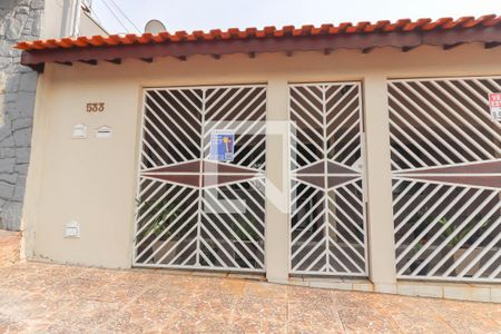 Casa à venda com 250m², 3 quartos e 2 vagasFachada
