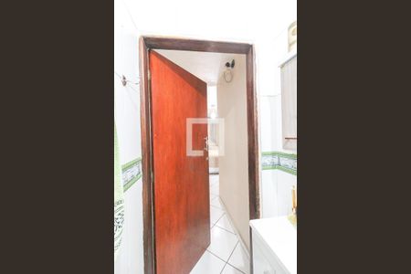 Casa à venda com 250m², 3 quartos e 2 vagasBanheiro