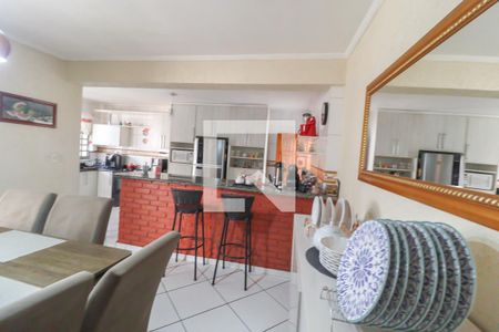 Casa à venda com 250m², 3 quartos e 2 vagasCozinha