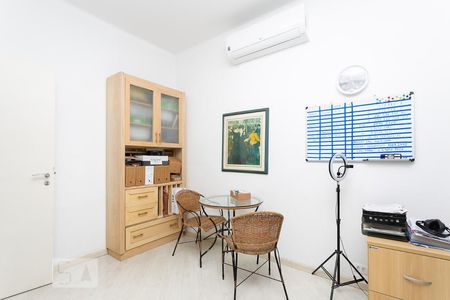 Quarto 1 de casa à venda com 3 quartos, 154m² em Pinheiros, São Paulo
