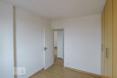 Quarto 1 de apartamento para alugar com 3 quartos, 93m² em Vila Firmiano Pinto, São Paulo