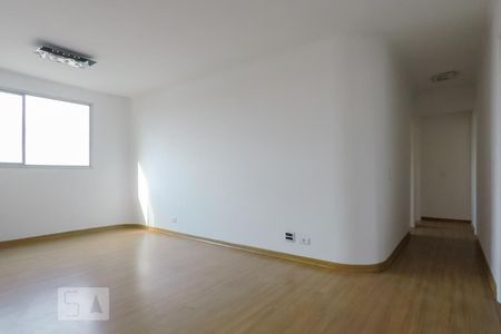 Sala de apartamento para alugar com 3 quartos, 93m² em Vila Firmiano Pinto, São Paulo