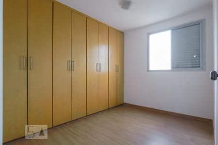 Quarto 1 de apartamento para alugar com 3 quartos, 93m² em Vila Firmiano Pinto, São Paulo