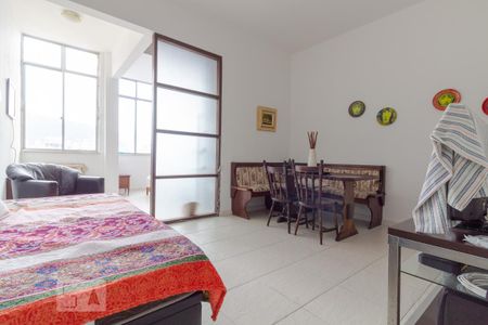 Apartamento para alugar com 1 quarto, 50m² em Copacabana, Rio de Janeiro