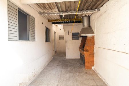 Casa para alugar com 180m², 3 quartos e 2 vagas Casa para alugar com 180m², 3 quartos e 2 vagasQuintal