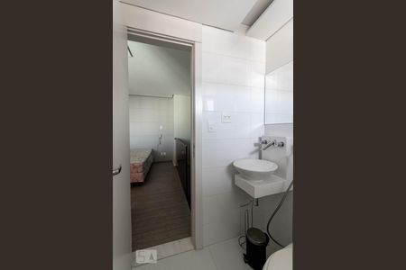 Studio para alugar com 75m², 1 quarto e 1 vaga Studio para alugar com 75m², 1 quarto e 1 vagaBanheiro