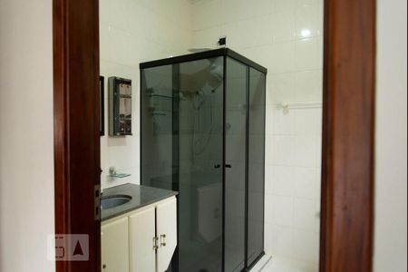 Casa à venda com 400m², 5 quartos e 5 vagasBanheiro 2