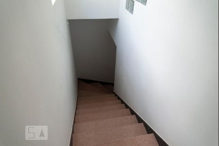 Casa à venda com 400m², 5 quartos e 5 vagasEscada