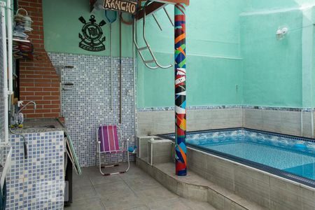 Casa à venda com 122m², 4 quartos e 1 vagaQUINTAL FUNDOS