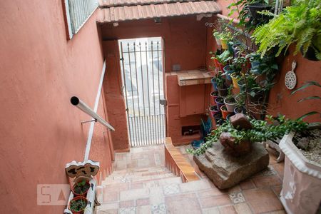 Casa à venda com 122m², 4 quartos e 1 vagaENTRADA