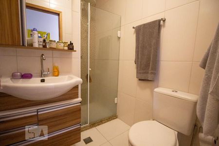 Apartamento à venda com 76m², 2 quartos e 1 vagaBanheiro Social