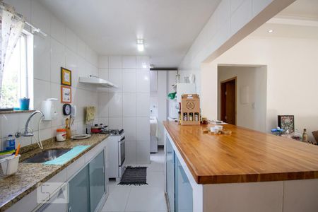 Apartamento à venda com 76m², 2 quartos e 1 vagaCozinha