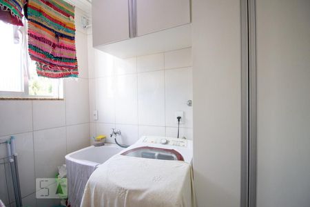 Apartamento à venda com 76m², 2 quartos e 1 vagaÁrea de Serviço