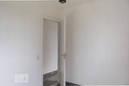 Quarto de apartamento para alugar com 2 quartos, 50m² em Hípica, Porto Alegre