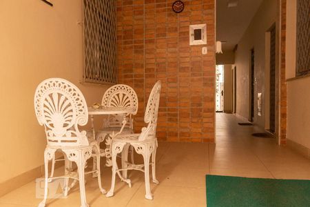 Apartamento para alugar com 78m², 2 quartos e sem vagaEntrada do prédio