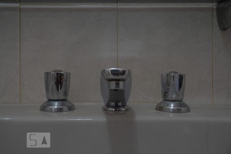 Casa à venda com 151m², 3 quartos e 2 vagasBanheiro