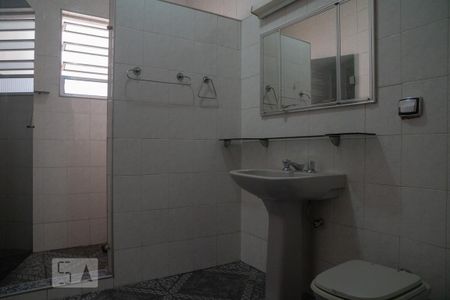 Casa à venda com 151m², 3 quartos e 2 vagasBanheiro