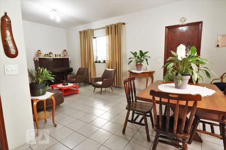 Sala 1 de casa à venda com 4 quartos, 242m² em Mirandópolis, São Paulo