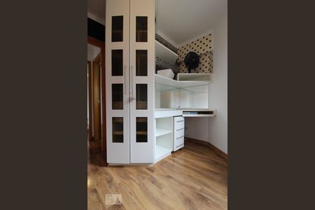 Apartamento para alugar com 130m², 4 quartos e 3 vagasQuarto 2 - Armários