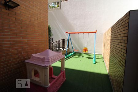Apartamento para alugar com 130m², 4 quartos e 3 vagasÁrea Comum - Playground