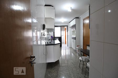 Apartamento para alugar com 130m², 4 quartos e 3 vagasCozinha