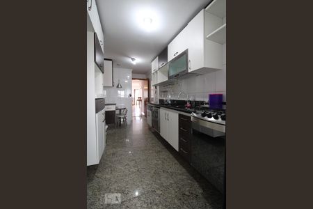 Apartamento para alugar com 130m², 4 quartos e 3 vagasCozinha