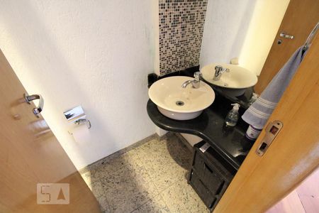 Apartamento para alugar com 130m², 4 quartos e 3 vagasLavabo