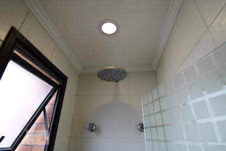 Apartamento para alugar com 130m², 4 quartos e 3 vagasBanheiro da suíte 2 - Chuveiro