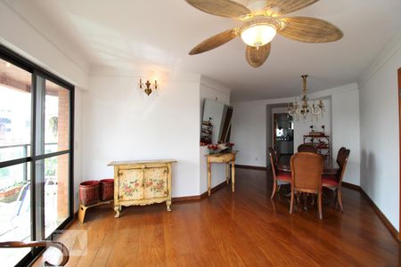 Sala de apartamento para alugar com 4 quartos, 130m² em Perdizes, São Paulo