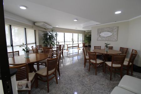 Apartamento para alugar com 130m², 4 quartos e 3 vagasÁrea comum - Salão de festas