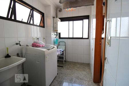 Apartamento para alugar com 130m², 4 quartos e 3 vagasÁrea de serviço