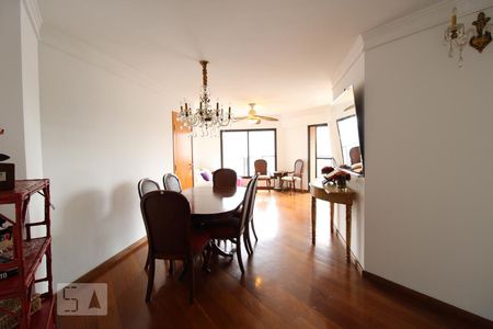 Sala de apartamento para alugar com 4 quartos, 130m² em Perdizes, São Paulo