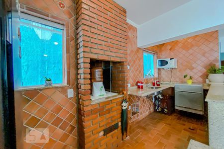 Casa à venda com 610m², 3 quartos e 5 vagasÁrea comum - Churrasqueira