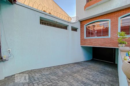 Casa à venda com 610m², 3 quartos e 5 vagasArea Comun