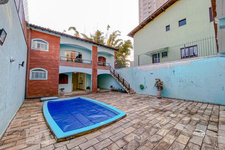 Casa à venda com 610m², 3 quartos e 5 vagasÁrea comum - Piscina